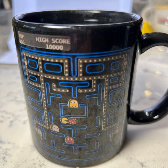 Paladone Pac-Man Heat Sensitive Color Changing Ceramic Coffee Tea Mug Arcade - Picture 4 of 6